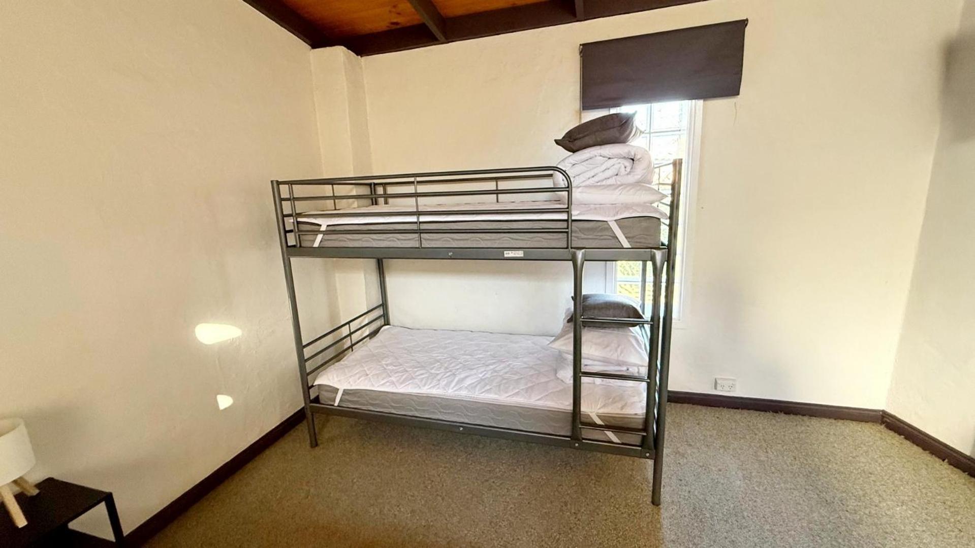 Colonial Bank Motel Omeo Buitenkant foto