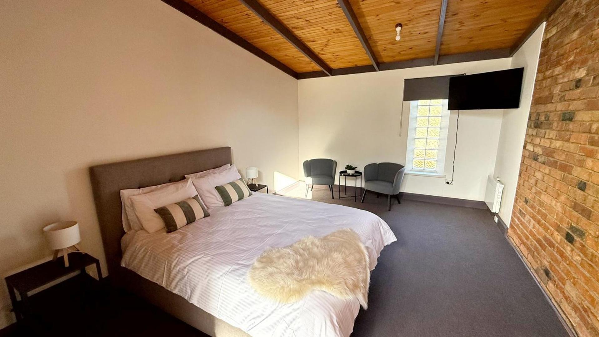 Colonial Bank Motel Omeo Buitenkant foto